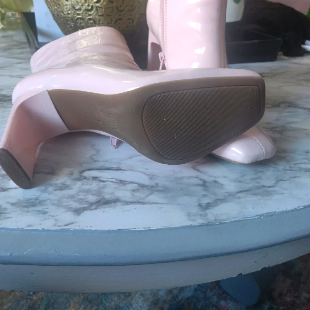 Booties - Picture 5 of 8